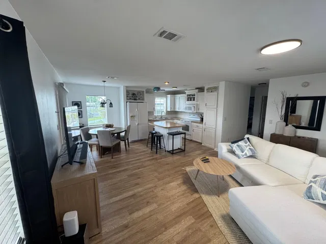  Residence photo 13