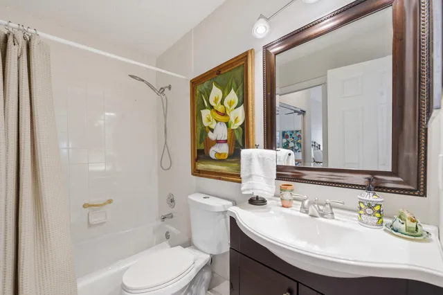 Residence photo 18