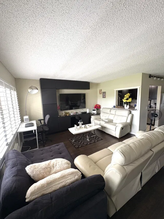 Residence photo 7