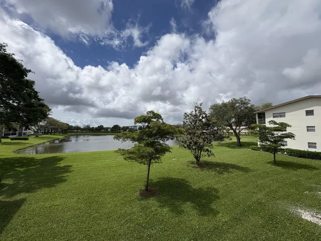 Residence photo 22