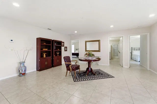 Homeland Residence photo 2