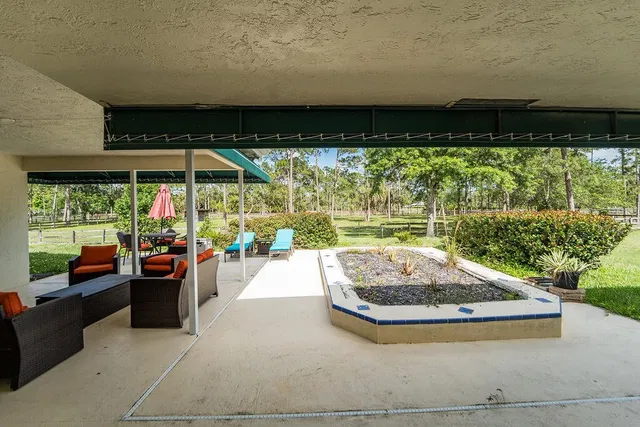 Homeland Residence photo 34