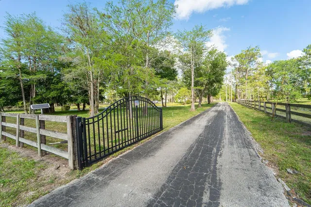 Homeland Residence photo 35