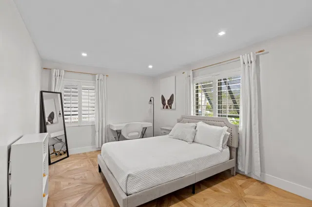  Residence photo 15
