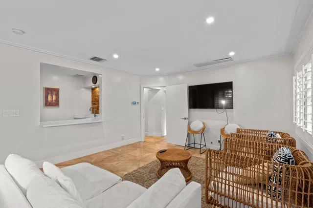  Residence photo 18