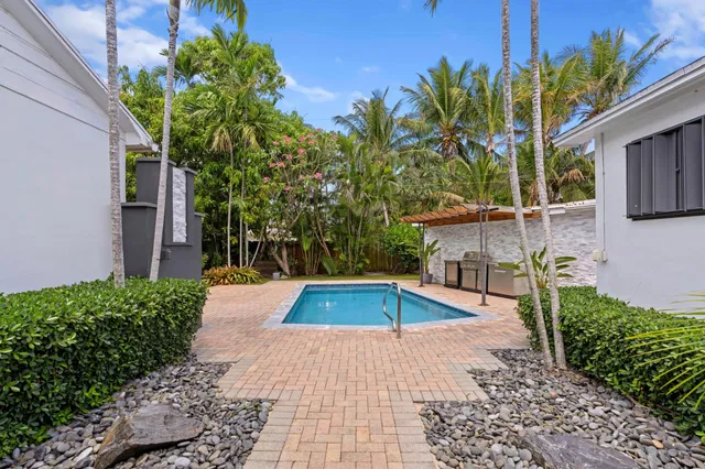 Residence photo 26