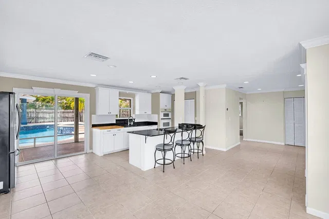  Residence photo 9