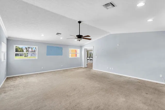  Residence photo 26