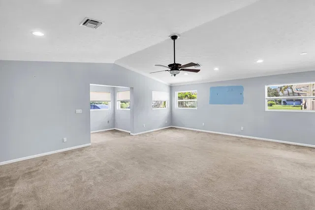  Residence photo 27
