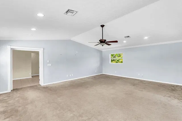  Residence photo 28