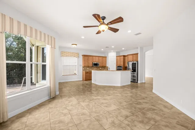 Residence photo 12