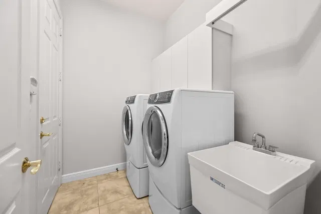 Residence photo 23