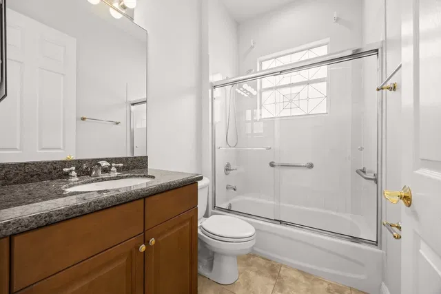 Residence photo 26