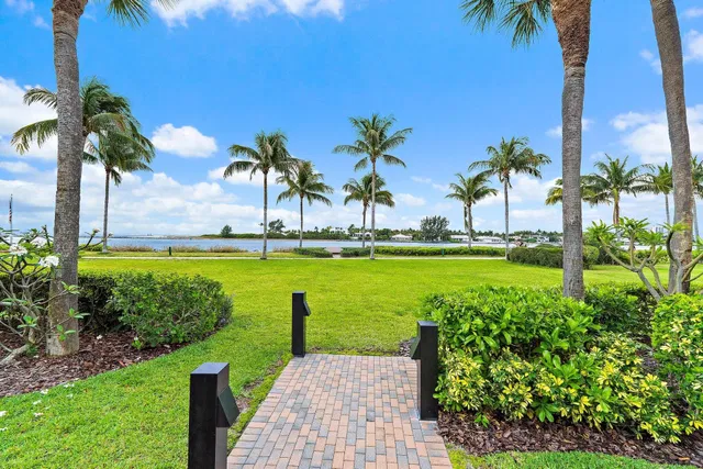 Singer Island Unit 101 photo 4