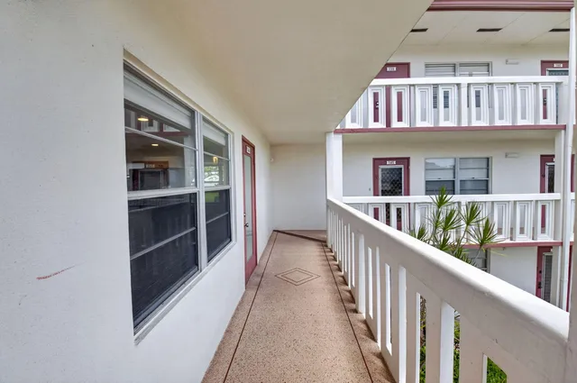 Residence photo 3