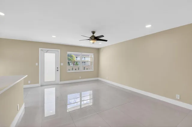 Residence photo 6