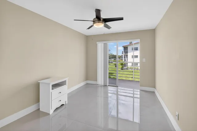 Residence photo 26