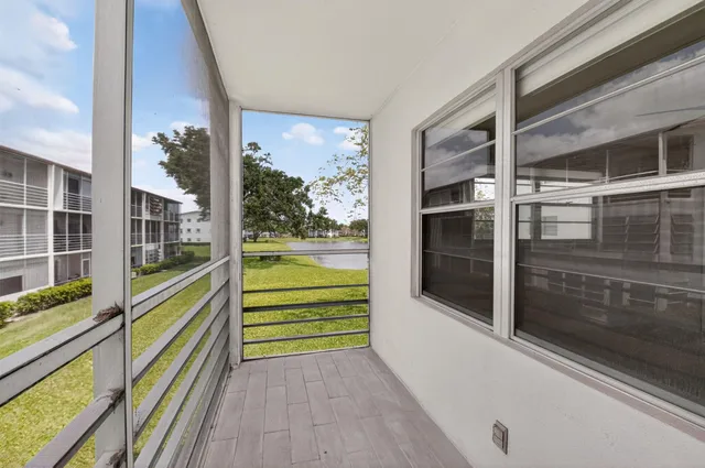 Residence photo 31