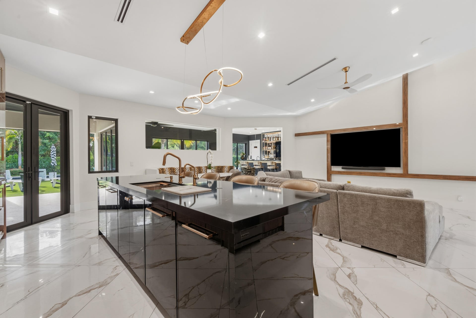 Residence photo 18