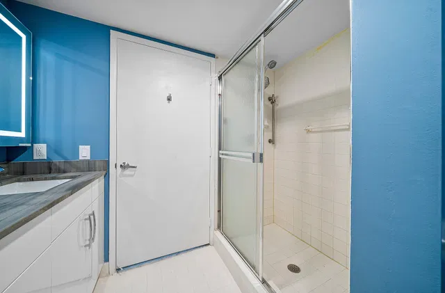  Residence photo 23
