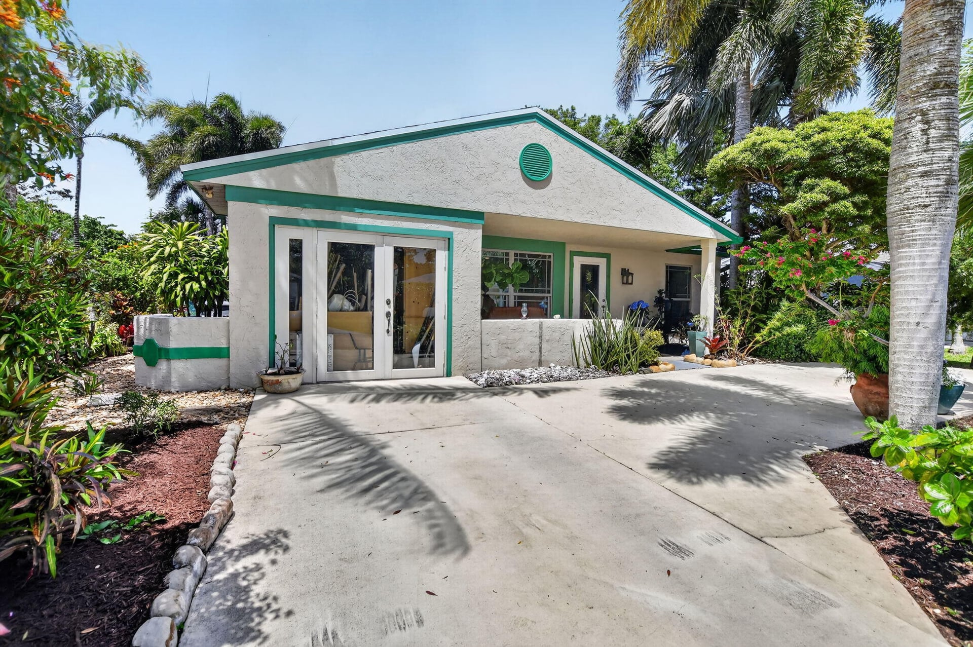 Residence photo 3