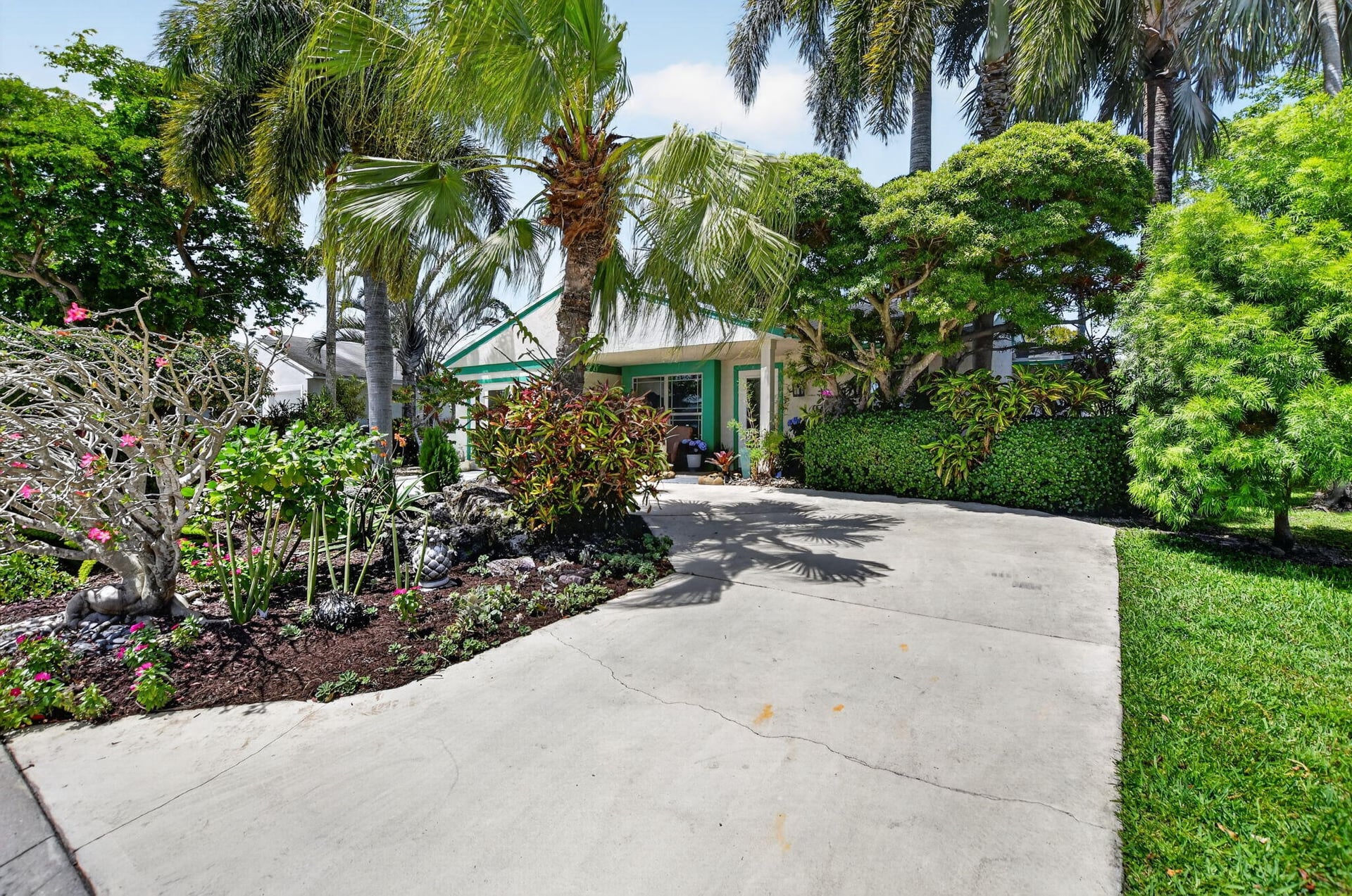 Residence photo 4