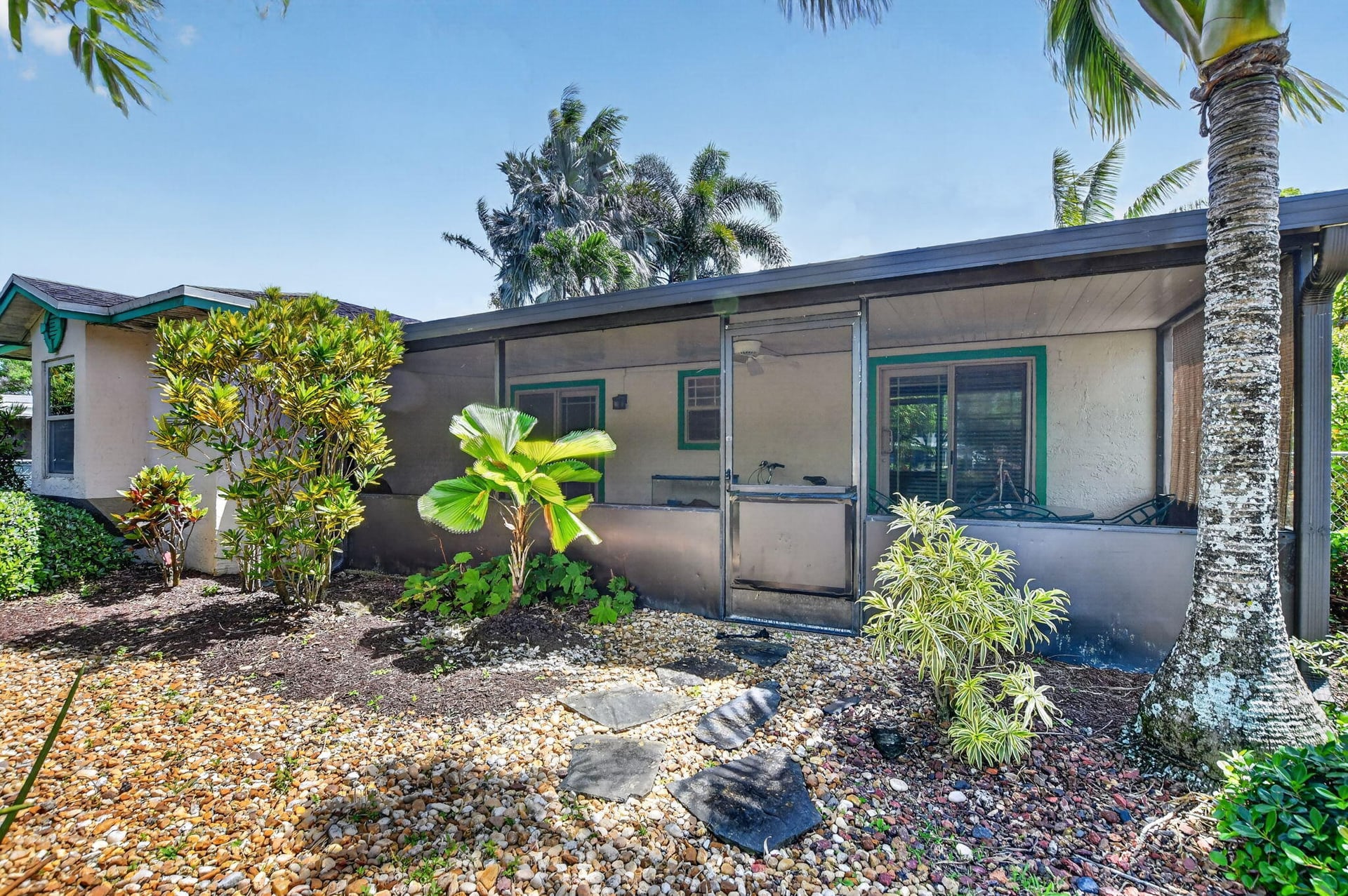 Residence photo 34