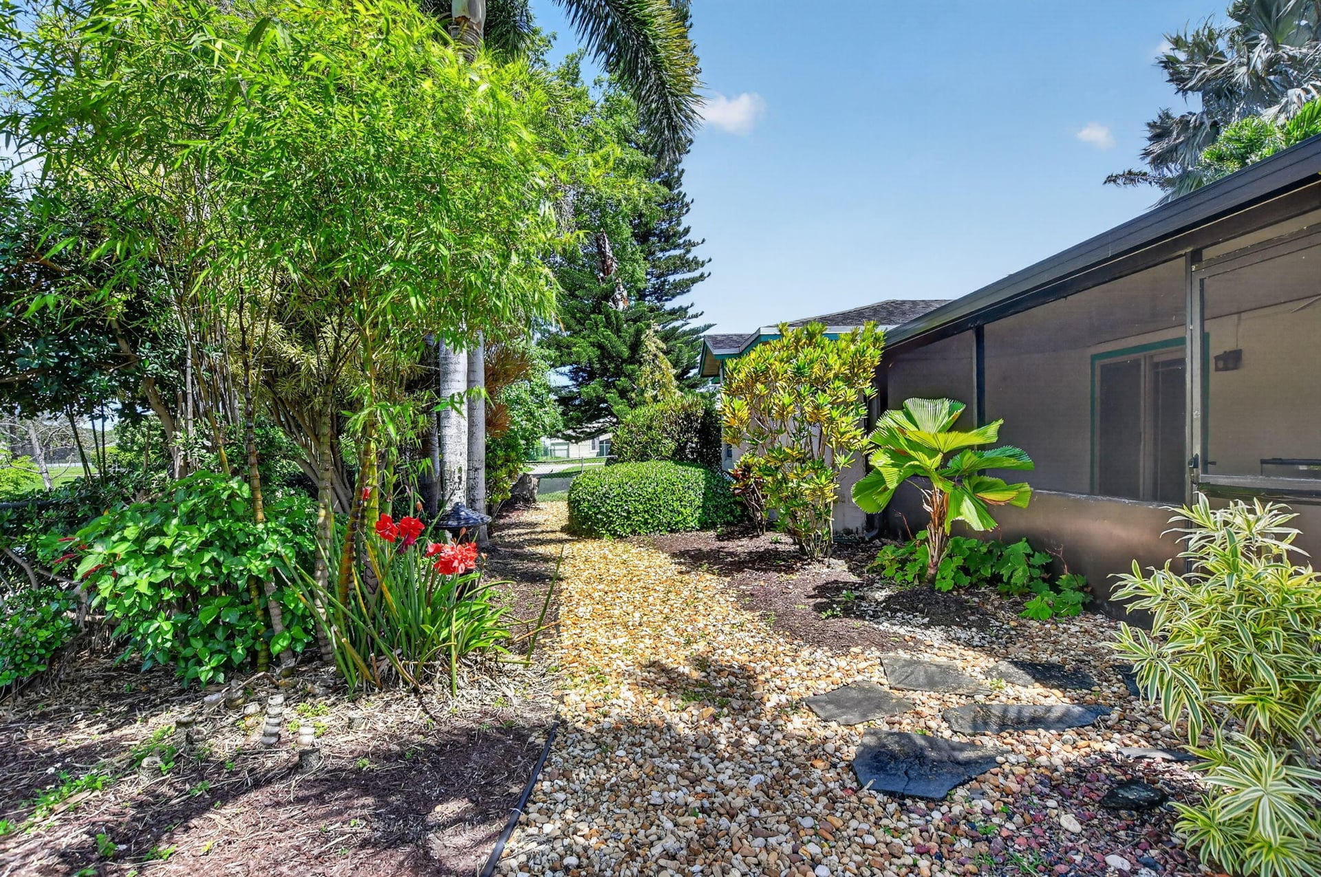 Residence photo 35