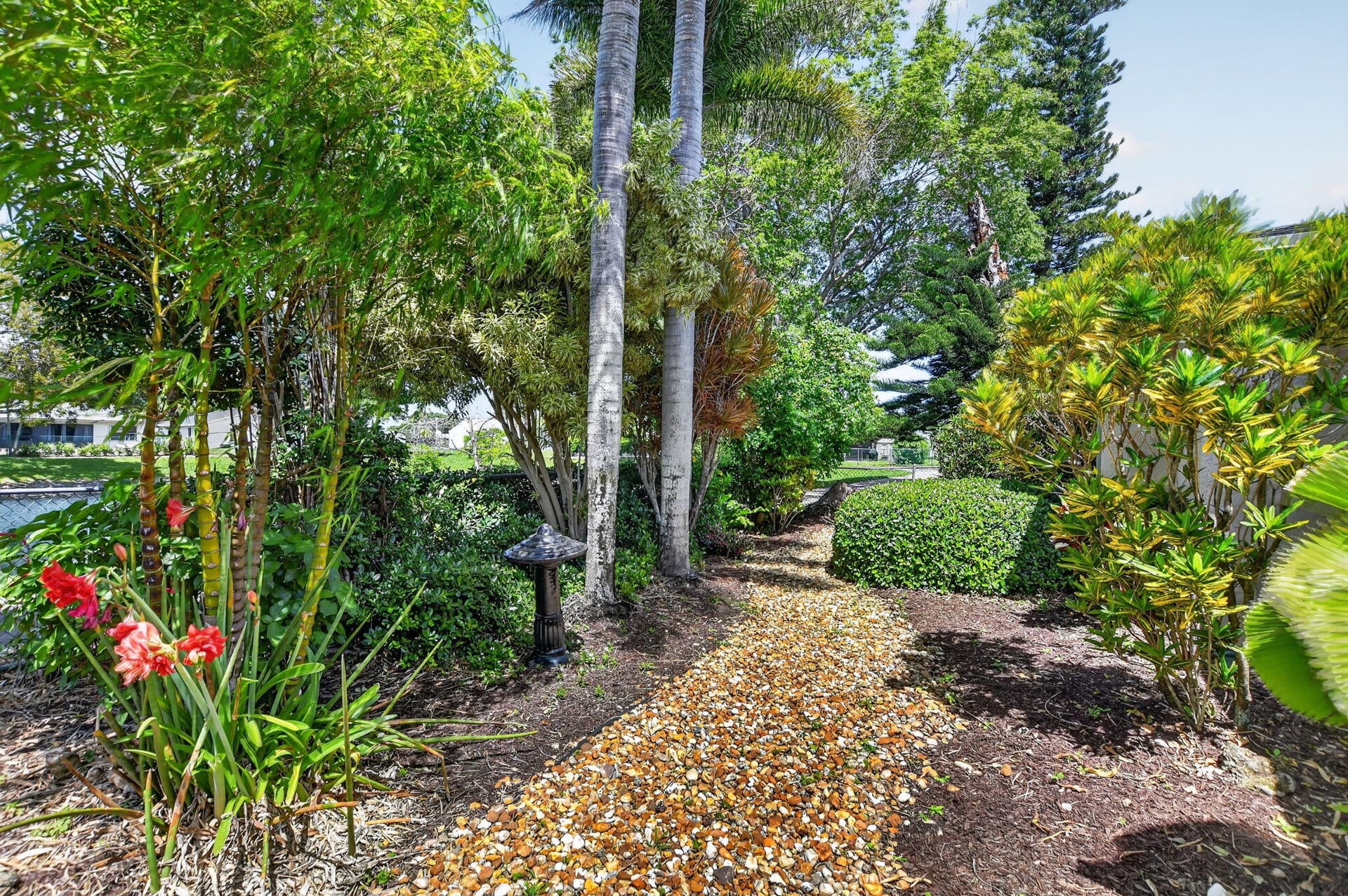 Residence photo 36