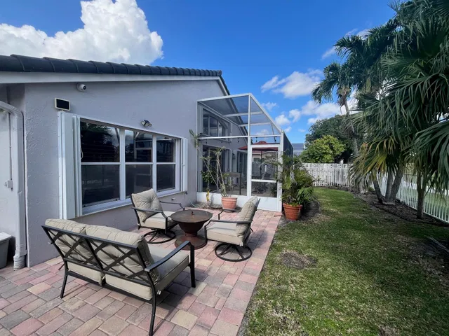 Residence photo 18
