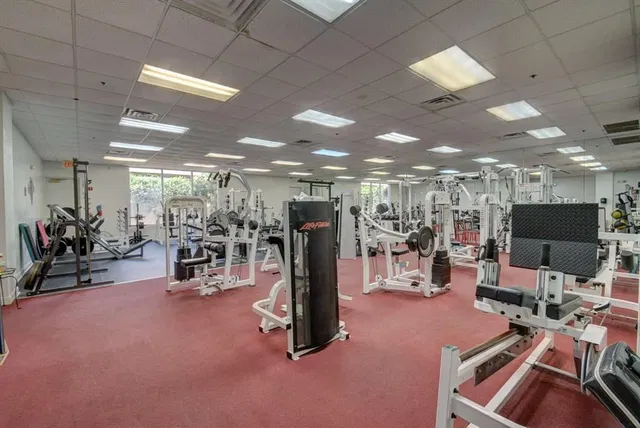 Residence photo 24