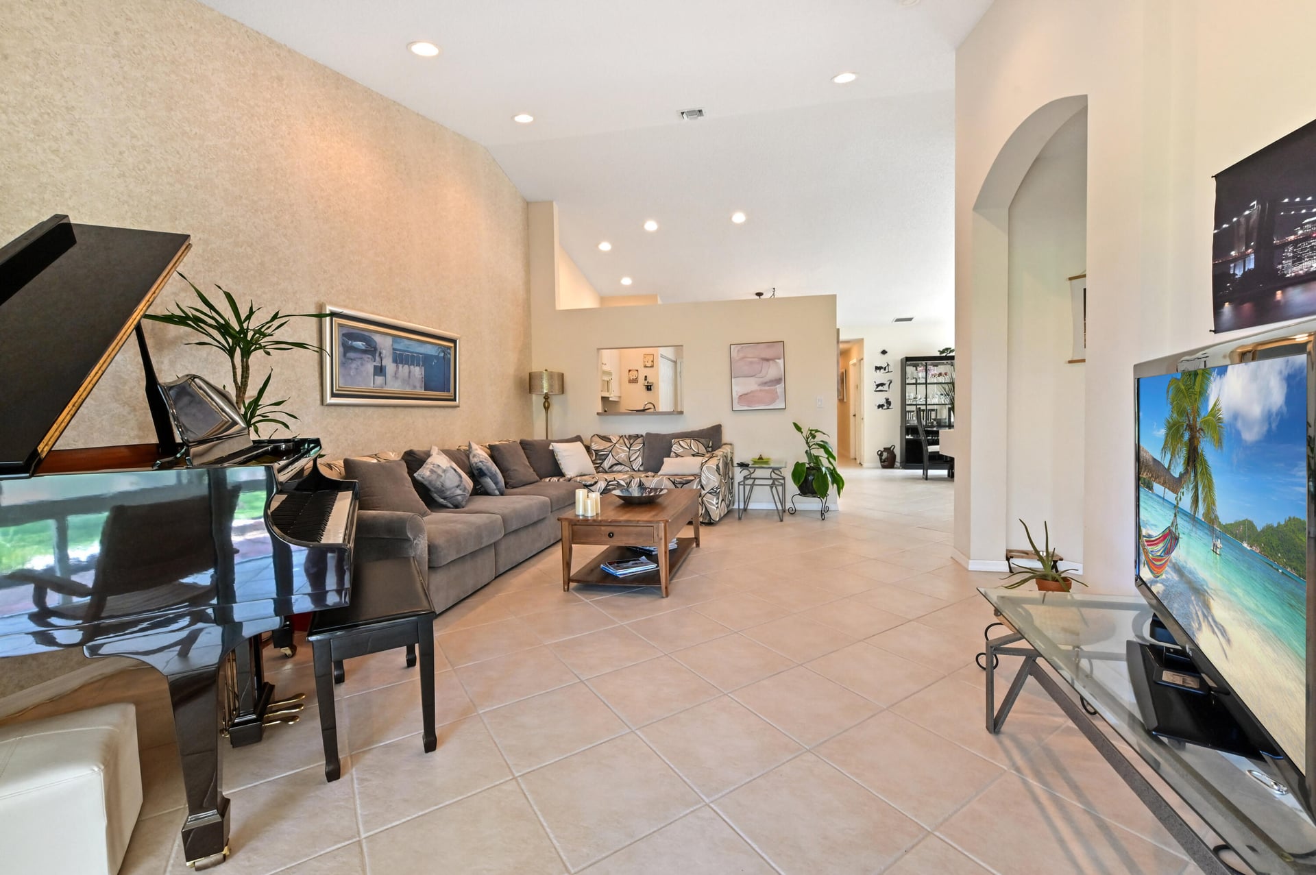Residence photo 17