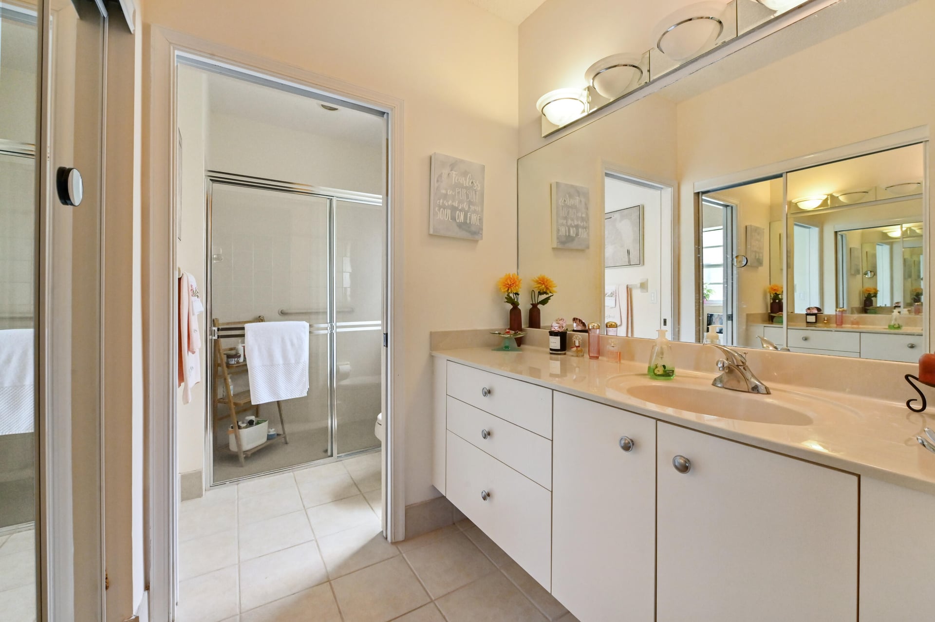 Residence photo 24