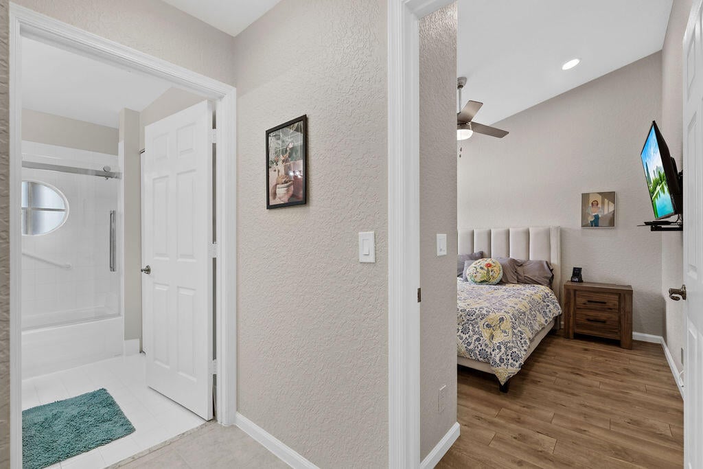 Unit 202 photo 27