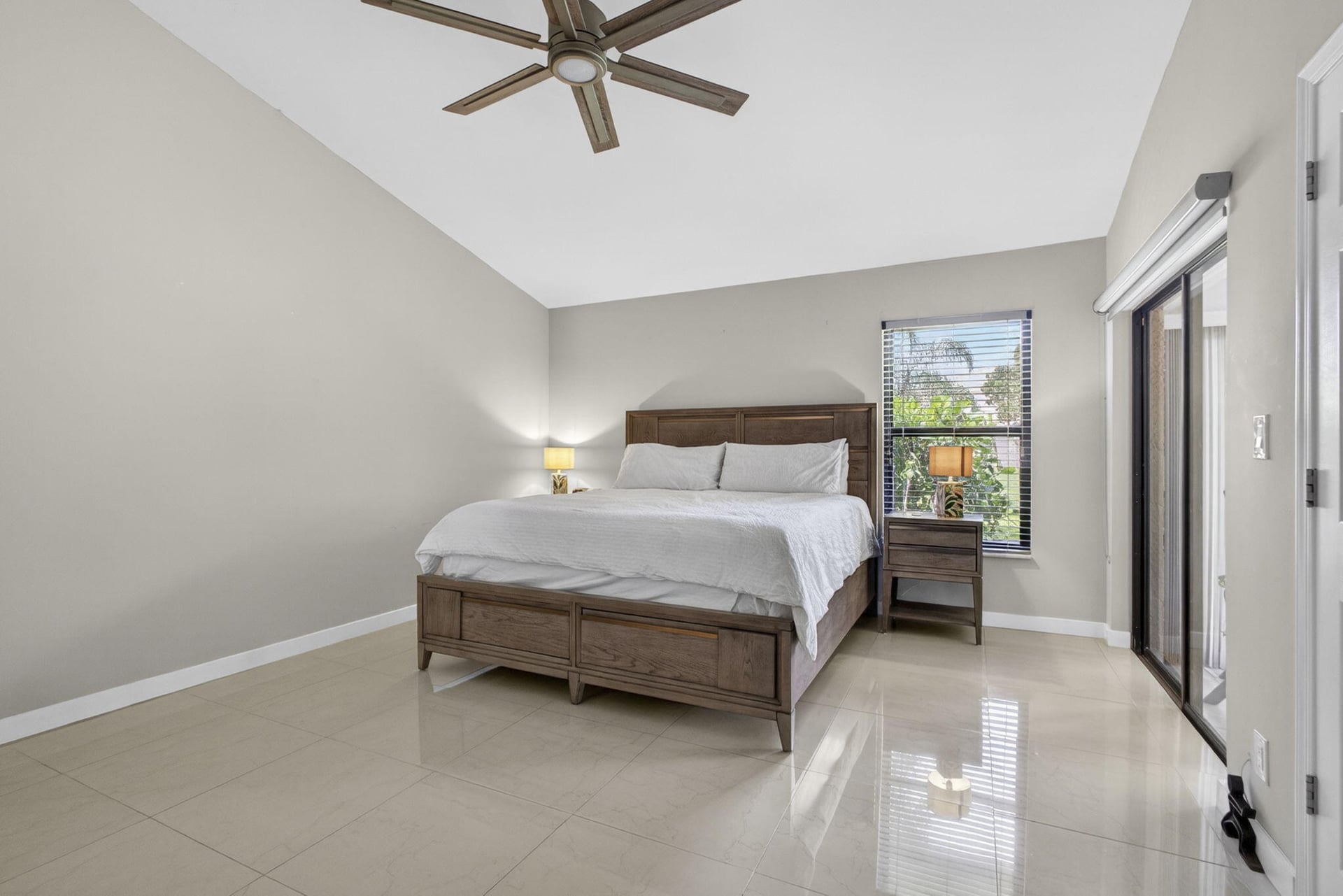  Residence photo 29