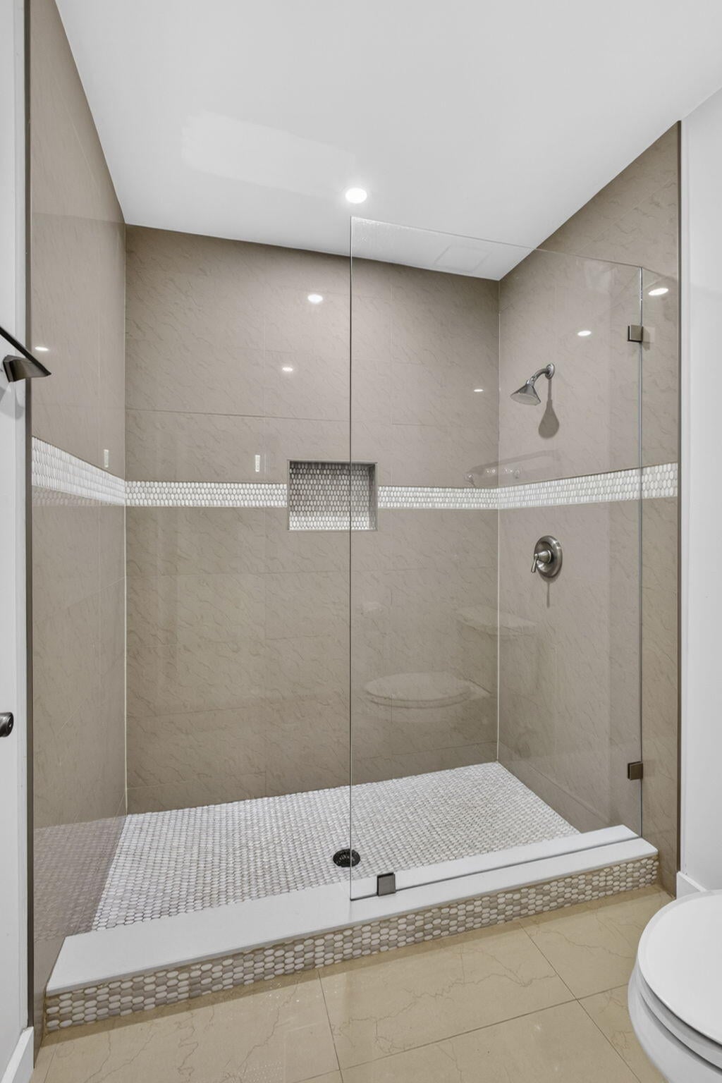  Residence photo 38