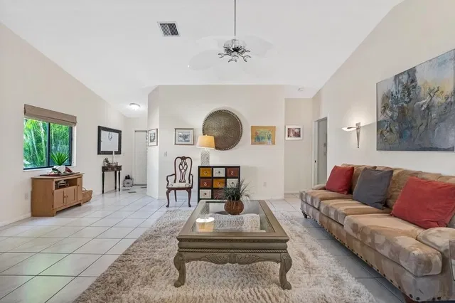 Residence photo 9