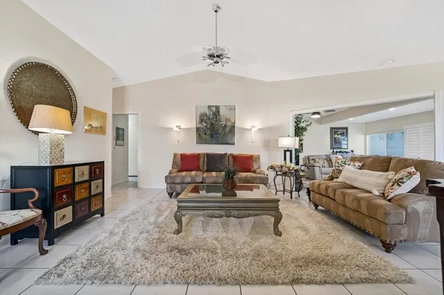 Residence photo 10