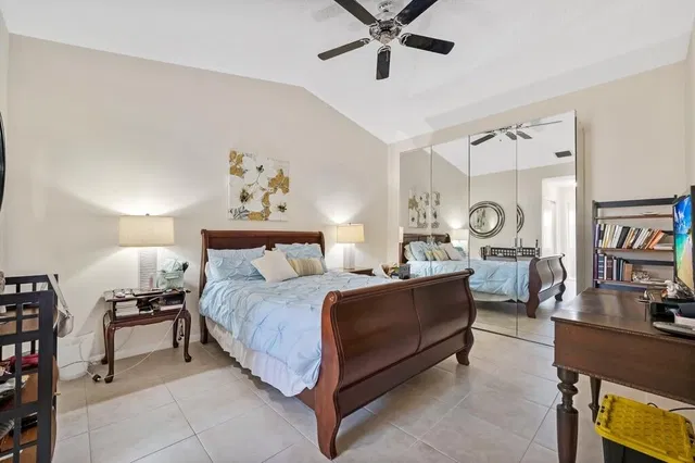 Residence photo 20