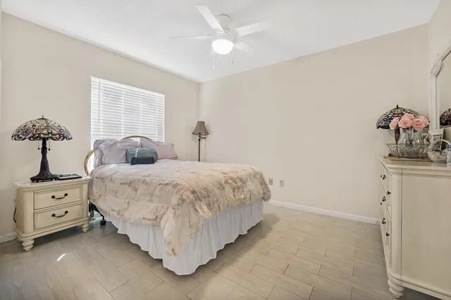 Residence photo 25