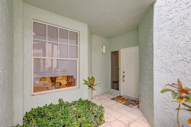 Residence photo 6