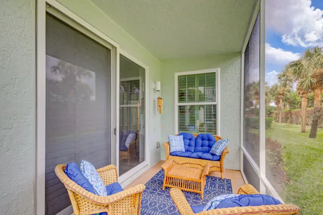 Residence photo 36