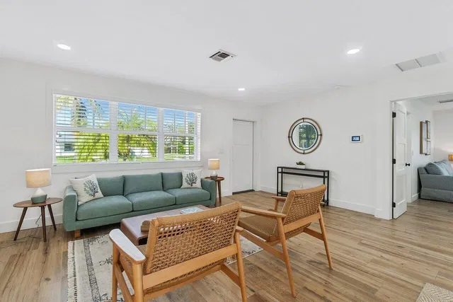 SoSo West Palm Beach Residence photo 14