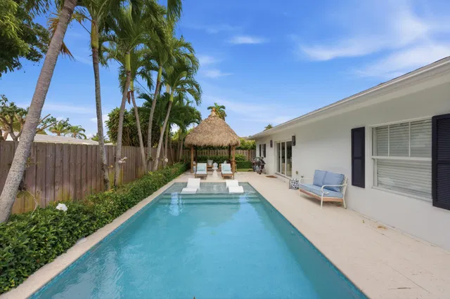 SoSo West Palm Beach Residence photo 36