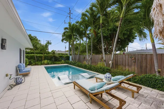 SoSo West Palm Beach Residence photo 38
