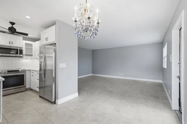 Residence photo 9