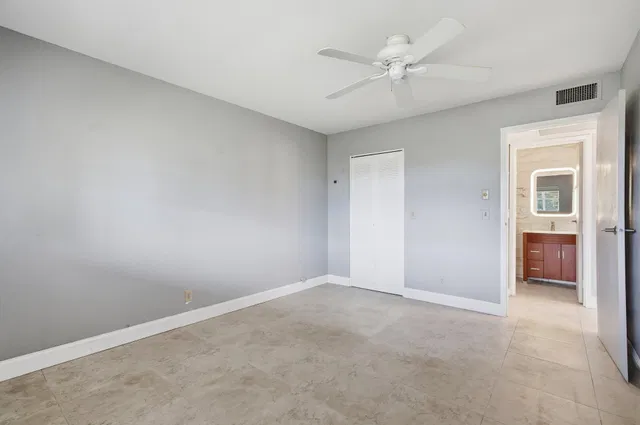 Residence photo 25