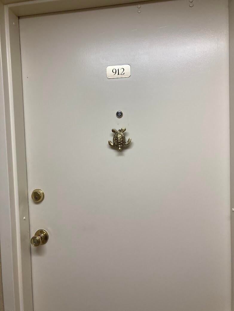 Unit 912 photo 30