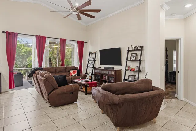 Residence photo 20