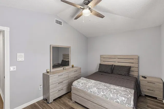 Residence photo 36